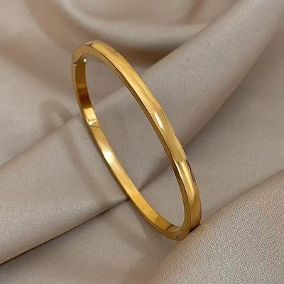 Pulsera Oval Curva Brillante en Acabado Sólido - Image 10