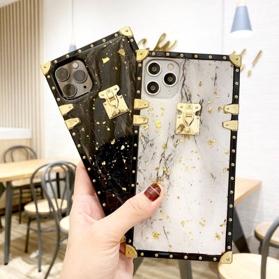 Funda para iPhone con Diseño Mármol Dorado y Acabado Epóxico - Image 10