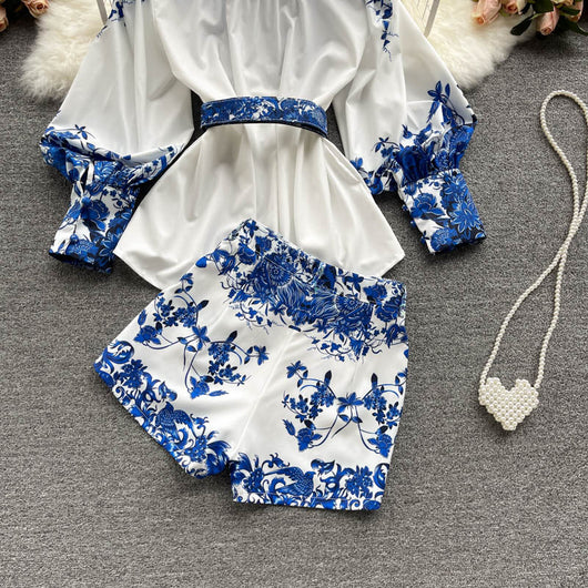 Conjunto Vintage: Blusa Porcelana Azul y Blanca + Short Ancho Versátil - Image 16