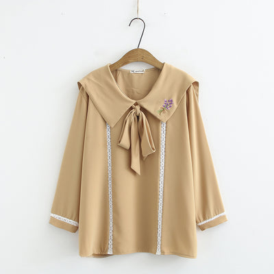 Blusa Talla Grande con Cuello Marino y Bordado Lavanda - Image 4
