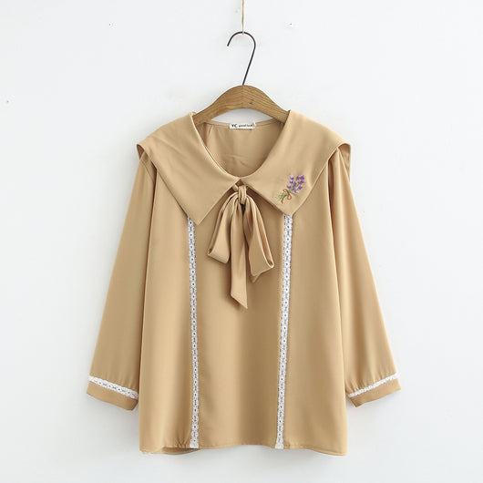 Blusa Talla Grande con Cuello Marino y Bordado Lavanda - Image 4