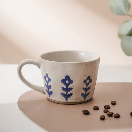 Taza de Café de Cerámica Artesanal con Flor Azul - Image 7