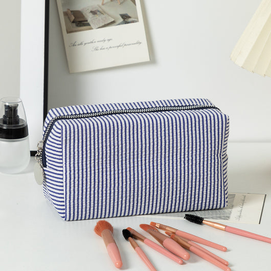 Bolsa de Cosméticos de Viaje con Rayas Bordadas - Image 10