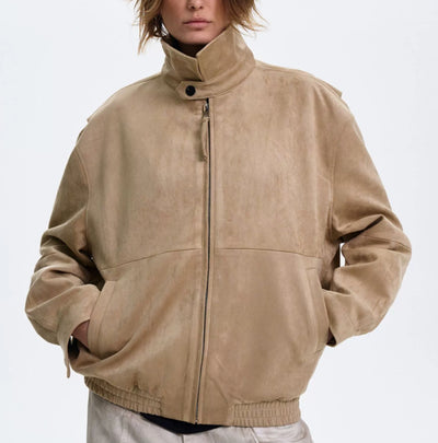 Chaqueta de Gamuza Vintage: Elegancia Atemporal con Estilo Old Money - Image 9