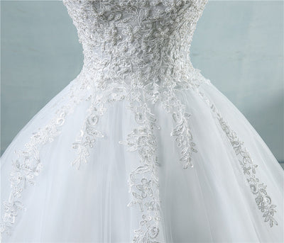 Vestido de Novia Cintura Alta con Escote en V Profundo - Image 8