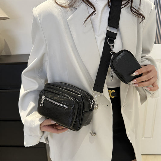 Bolsa Crossbody Cuadrada Estilo Occidental con Correa Ancha - Práctica y Elegante
