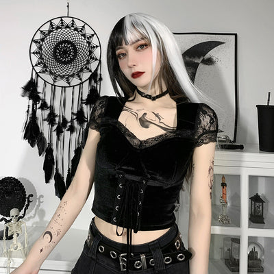 Blusa Elegante de Encaje y Gamuza con Cuello Cuadrado Manga Corta - Image 5