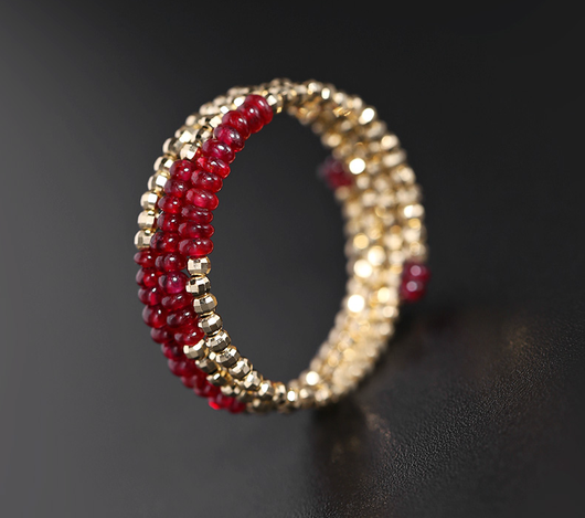 Anillo de Rubí Sangre de Paloma en Oro 18K con Doble Capa y Cierre Elástico - Image 3
