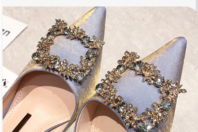 Zapatos de Punta Fina para Mujer con Detalles Brillantes y Laterales Calados - Image 7