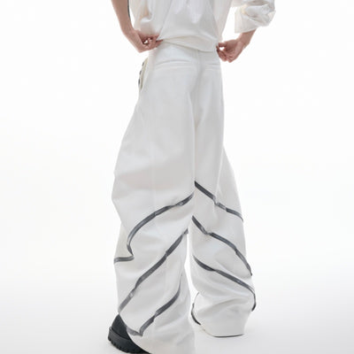 Pantalón Plisado con Detalles Metálicos y Remaches - Image 6