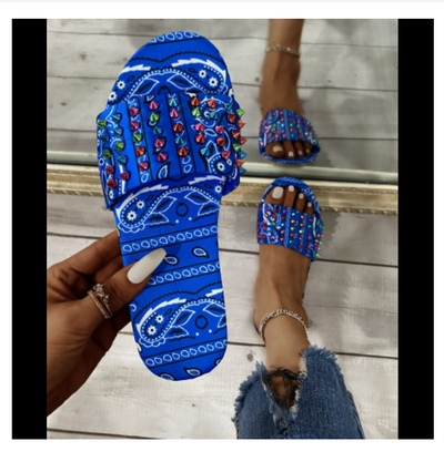 Sandalias Planas Casual con Remaches y Estampado Europeo - Image 13