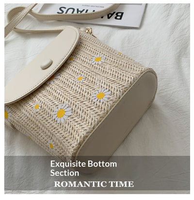 Bolso de Hombro Tejido en Rafia con Detalles Plisados - Image 10
