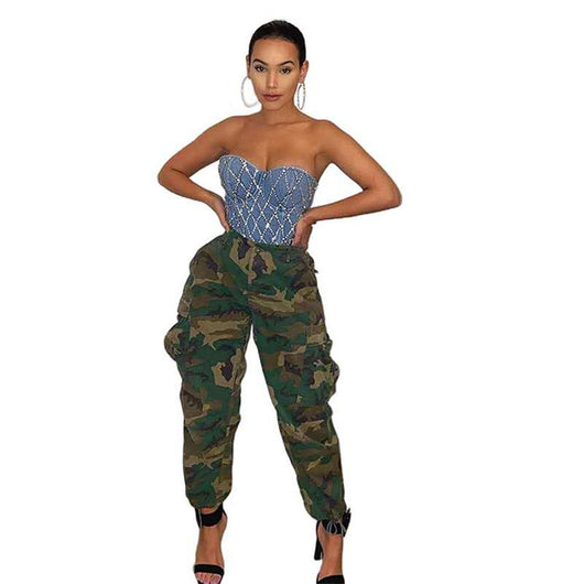 Pantalones Capri Camuflaje para Mujer - Estilo Casual y Profesional - Image 10