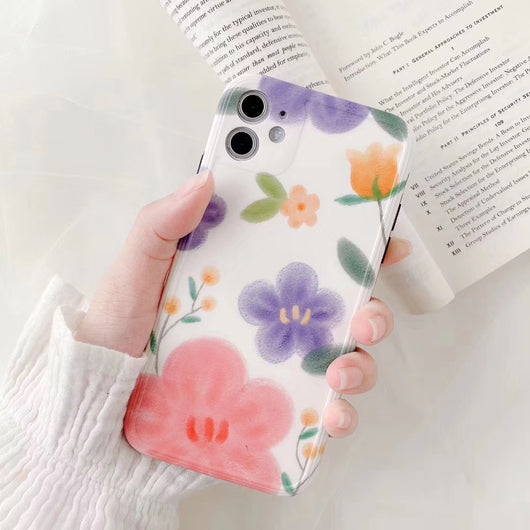 Funda para celular con diseño de flores y bordes elegantes - Image 8