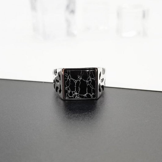 Anillo de Plata 925 Vintage para Hombre con Piedra Negra y Patrón Floral Ajustable - Image 2