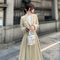 Traje Ejecutivo Rejuvenecedor para Mujer - Camisa y Falda de Temperamento