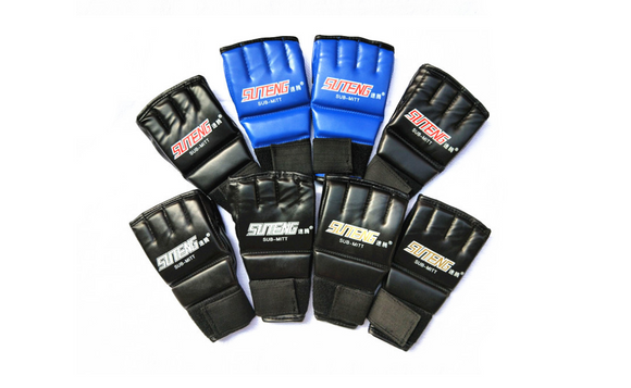 Guantes de Boxeo con Dedos Punzantes de Cuero Transpirable