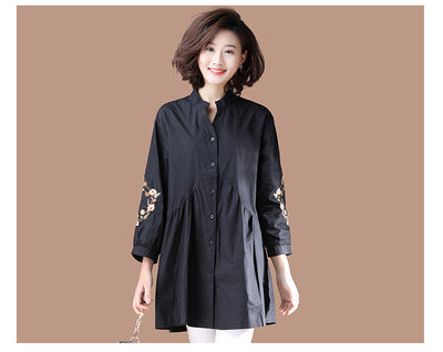 Blusa Suelta Otoñal con Bordado Floral y Mangas Largas - Image 11