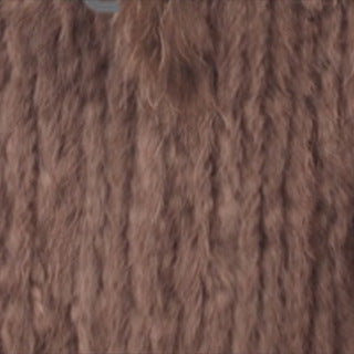 Chal Triangular de Pelo de Conejo Tejido - Image 3