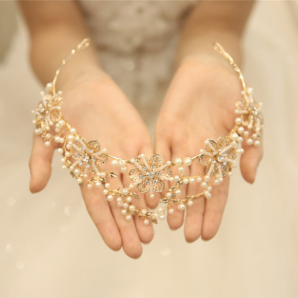 Tocado Nupcial de Perlas y Cristal - Diseño Exquisito