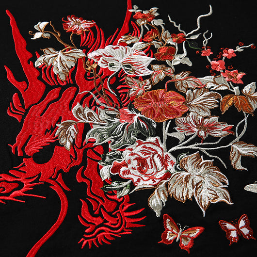 Sudadera con Capucha Dragón Bordado - Image 4