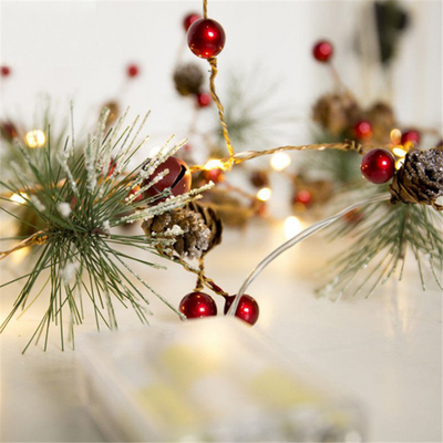 Árbol de Navidad 2M con 20 Luces LED Blanco Cálido, Piñas y Estrella - Image 3