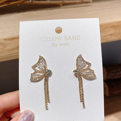 Aretes de Mariposa con Diamantes Brillantes y Borlas - Image 7