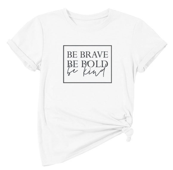 Camiseta Urbana Be Brave Bold com Design de Bordas Europeias