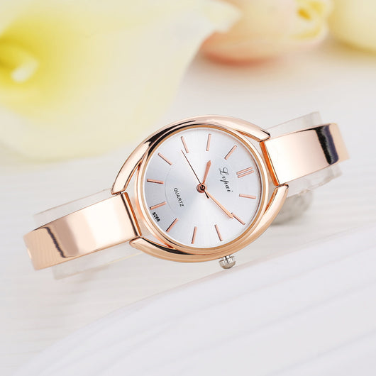 Reloj de Cuarzo Elegante con Cristales Incrustados - Image 3