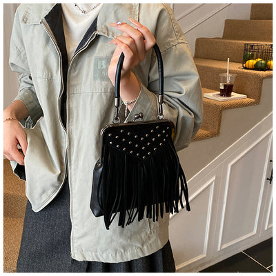 Bolsa Retro de Hombro para Mujer con Remaches y Borlas - Image 19