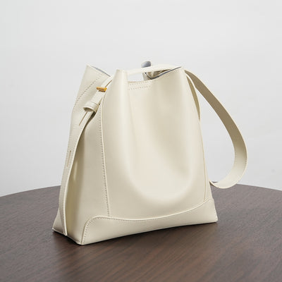 Bolso Bandolera de Cuero para Mujer con Amplia Capacidad - Image 9