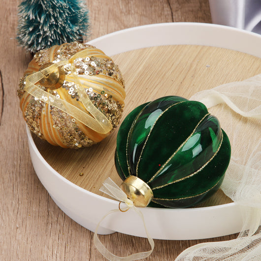 Bola de Navidad de Vidrio con Franjas Verdes y Textura Aterciopelada - Image 4