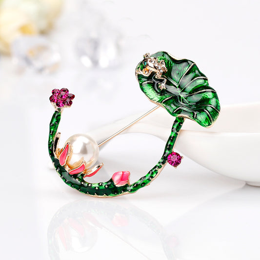Broche Floral Loto - Accesorio de Moda Creativo - Image 2
