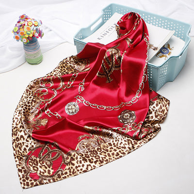 Pañuelo Cuadrado Estampado Leopardo Estilo Europeo - Image 6