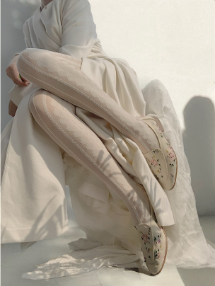 Medias de encaje blanco elegantes