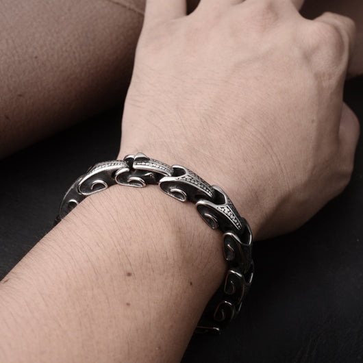Pulsera de Acero Titanio Personalizada Estilo Retro para Hombre - Image 13