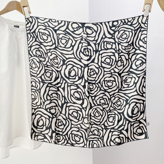 Pañuelo de Seda Twill Mediano Versátil - Image 5