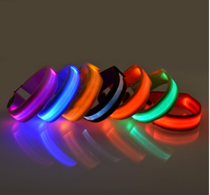 Brazalete LED Reflectante para Correr - Seguridad Nocturna - Image 7