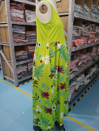 Vestido de Maternidad con Estampado y Costura Clásica - Image 7
