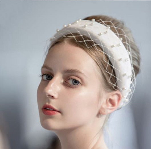 Diadema Elegante de Franela Gruesa con Red de Hilo para Novia - Image 6