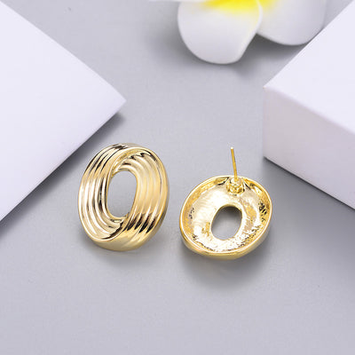 Aretes de Perla Elegantes con Gancho de Oreja - Diseño Minimalista - Image 4
