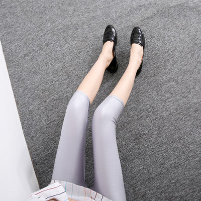 Leggings Brillantes de Siete Puntos - Colores Sólidos Efecto Brillo - Image 17