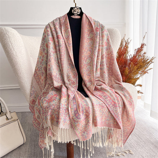 Chal de Lujo Ligero con Jacquard y Borlas de Cachemira