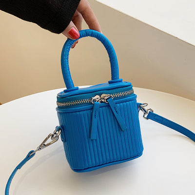 Bolso Cuadrado Texturizado Estilo Occidental con Correa Diagonal - Image 9