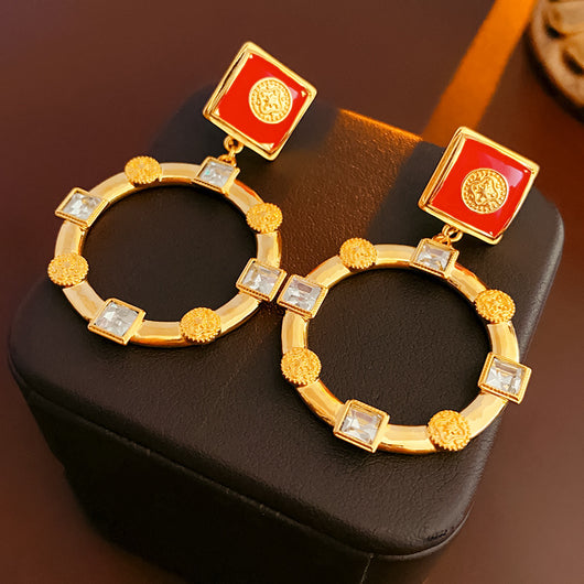 Aretes de Círculo Plateado con Cristales Brillantes - Diseño Vintage Elegante - Image 4