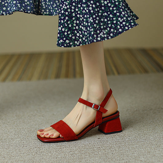 Sandalias Vintage de Cuero con Tacón Grueso y Hebilla - Image 13