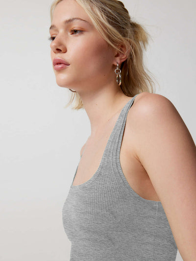 Top Ajustado Tipo Sling Básico Slim Fit para Mujer - Image 14