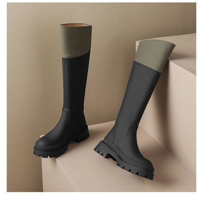Botas de Suela Gruesa con Punta Redonda y Diseño Monocromático - Image 3