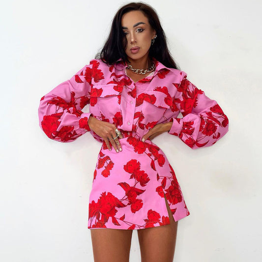 Conjunto Ejecutivo: Camisa Estampada con Falda de Cintura Alta y Abertura Lateral