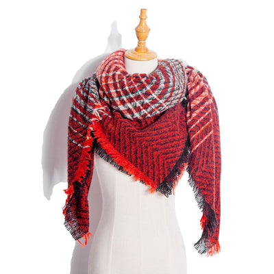 Chal Triangular Escocés para Otoño e Invierno - Amplio y Versátil - Image 62